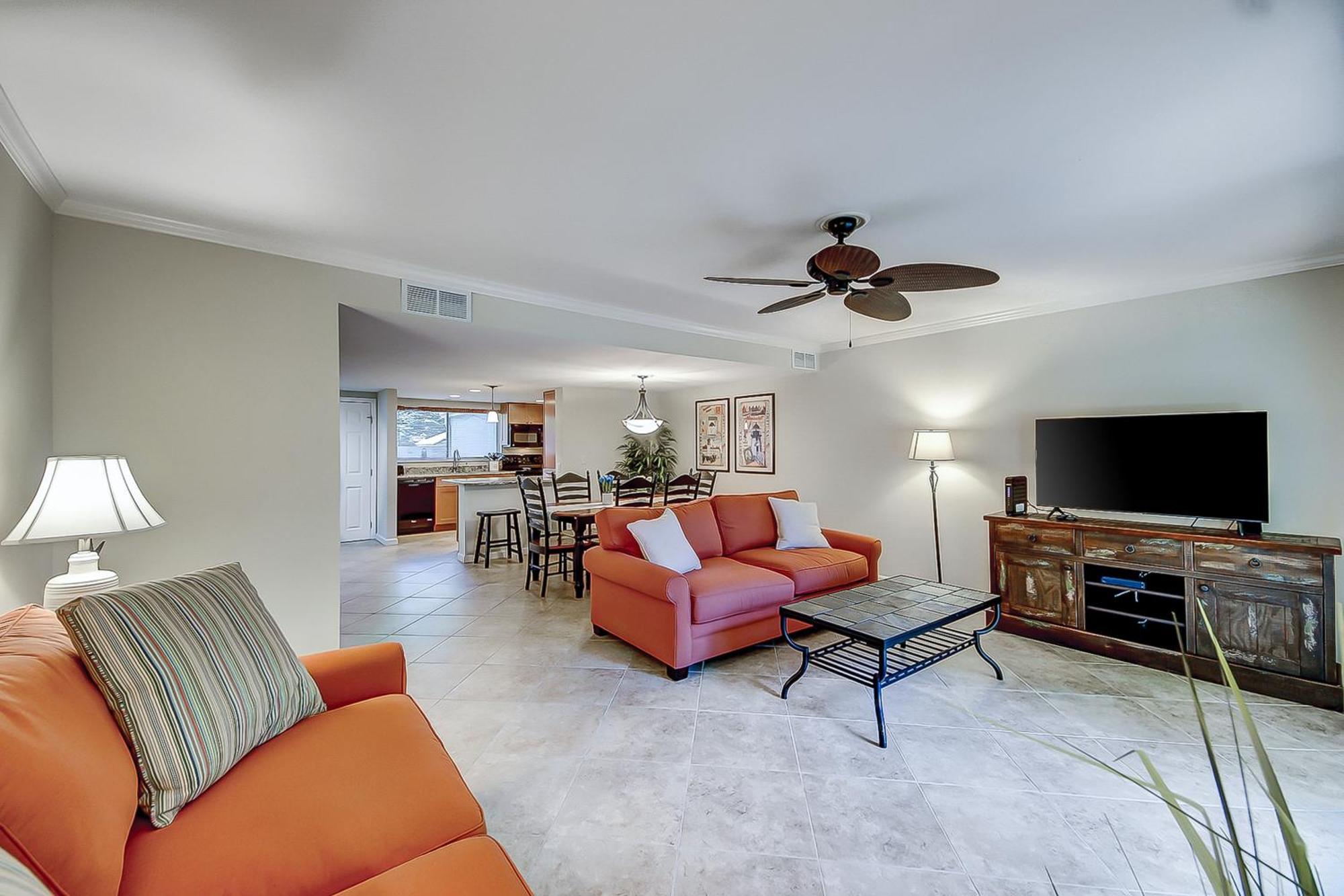 Stones Throw Villa Hilton Head Island Room photo